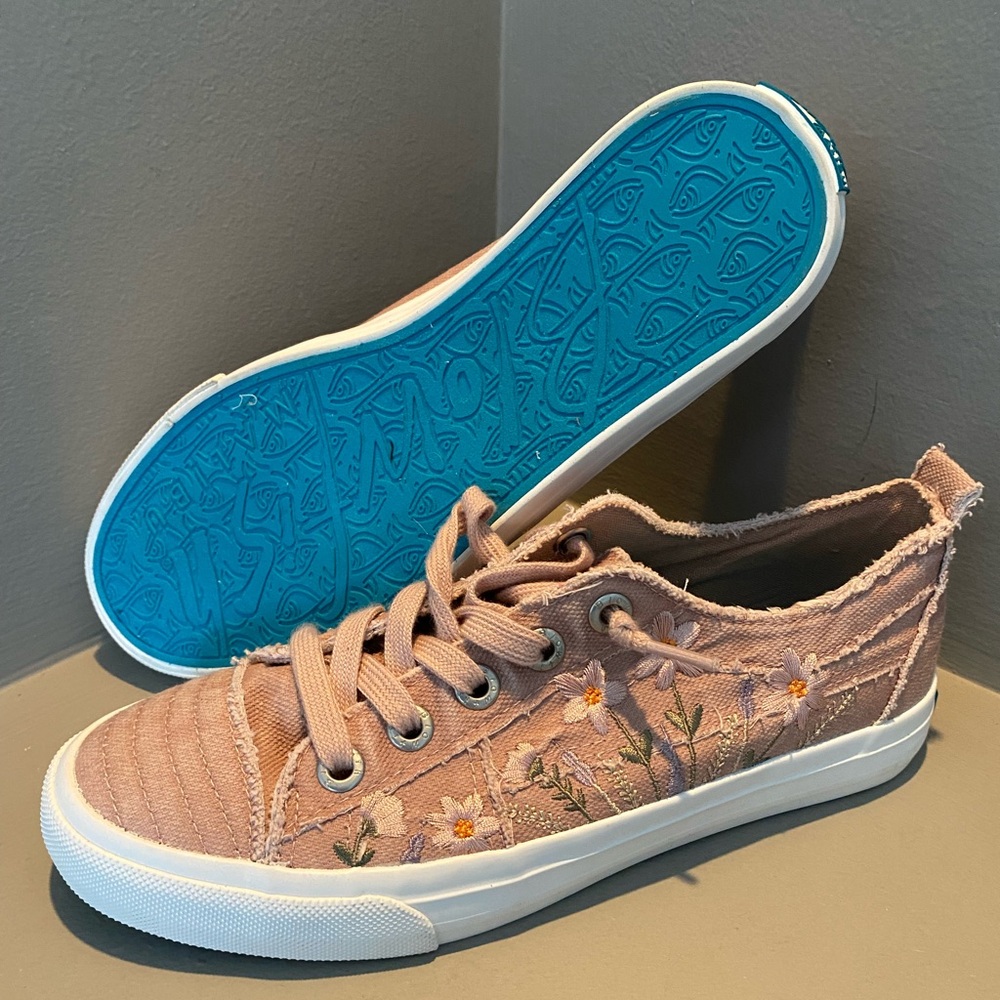 Blowfish Malibu floral Canvas Sneakers - Picture 8 of 8